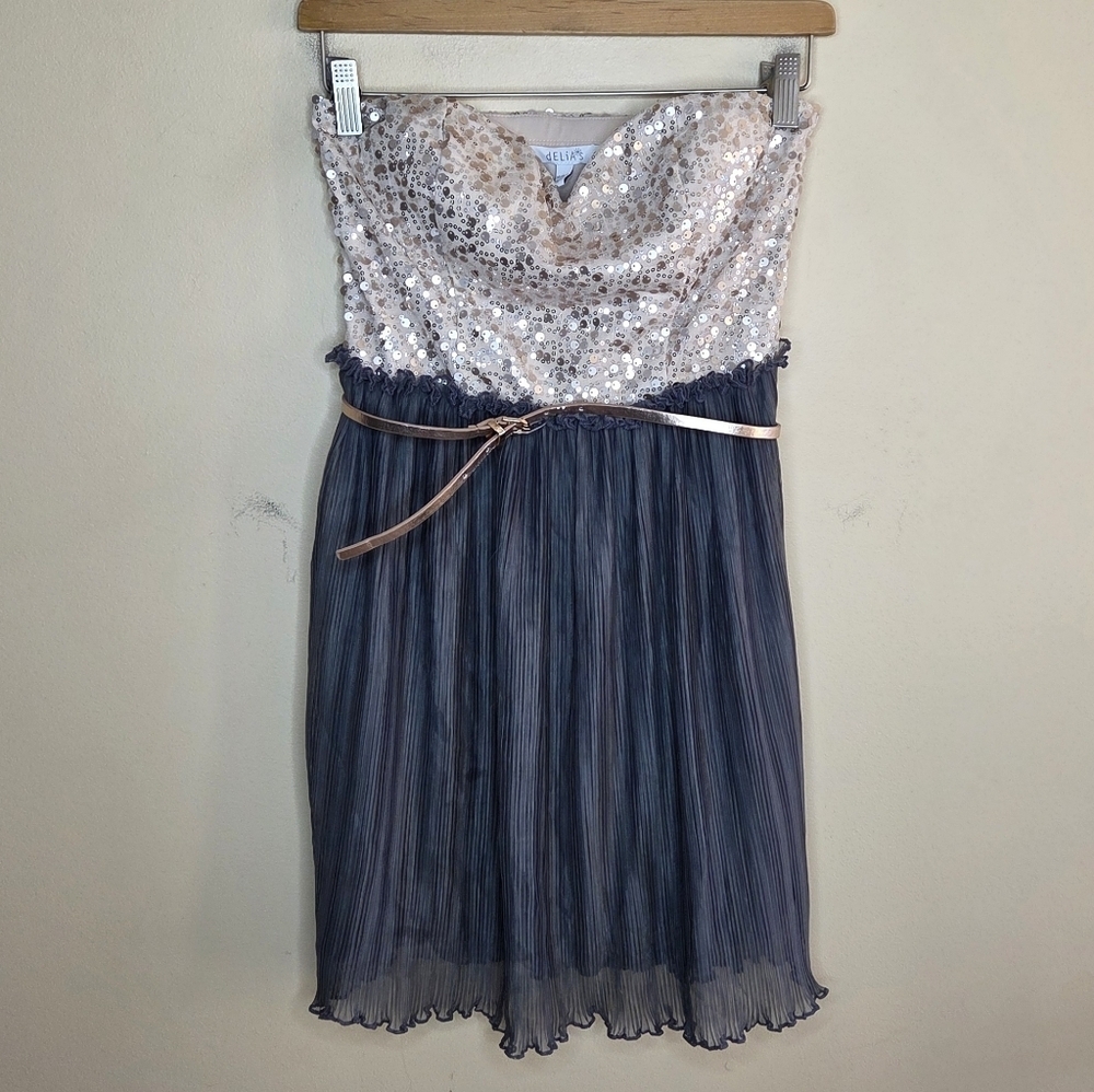 Y2K Delia's Champagne Sequin and Dark Gray Pleated Strapless Dress Size 5 Party